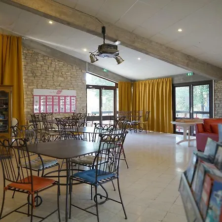 Vvf Villages   Le Balcon Du Luberon 3*