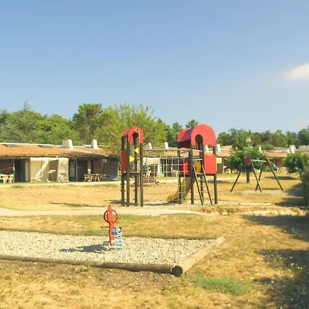Vvf Villages   Le Balcon Du Luberon 3*